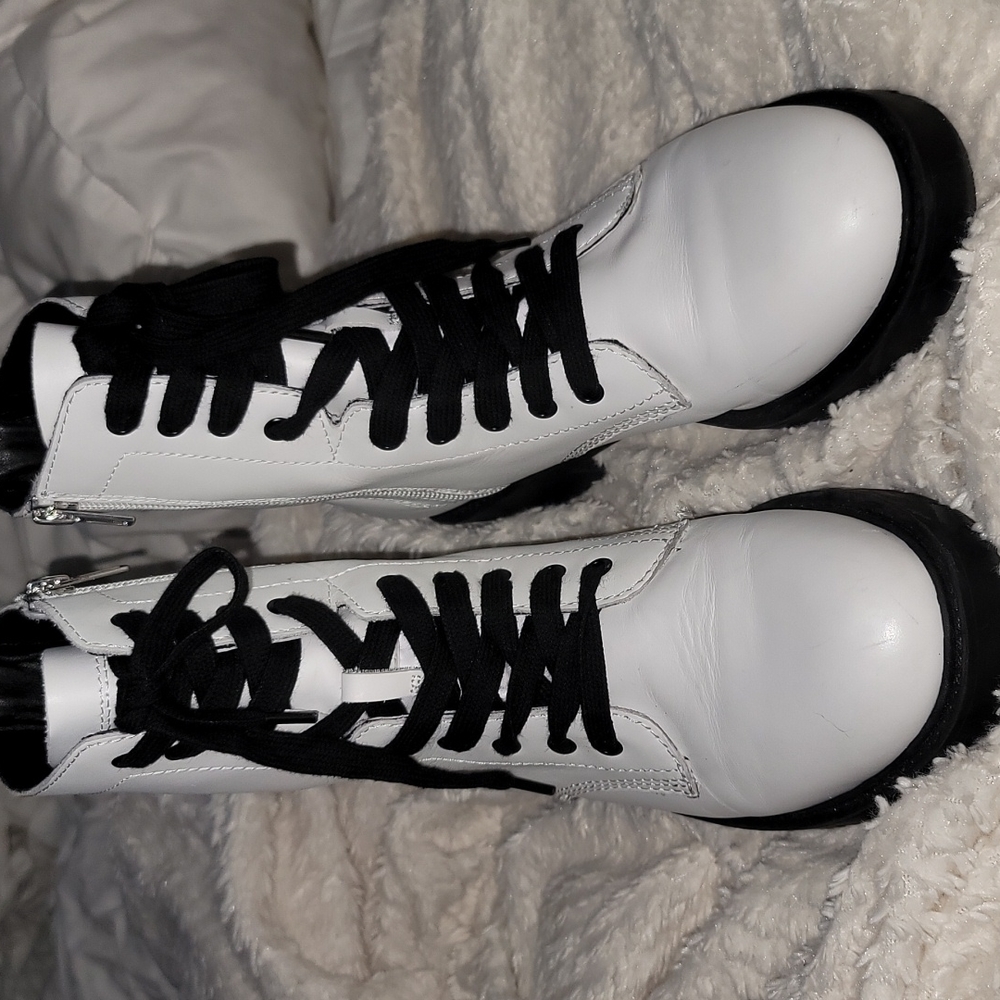 Checkers Steve Madden Combat boot size 9